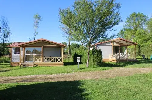 Camping Le Casties à la campagne près de Toulouse