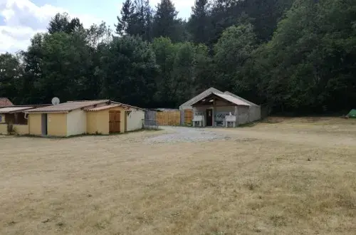 Camping Aire Naturelle l’ISSOLE