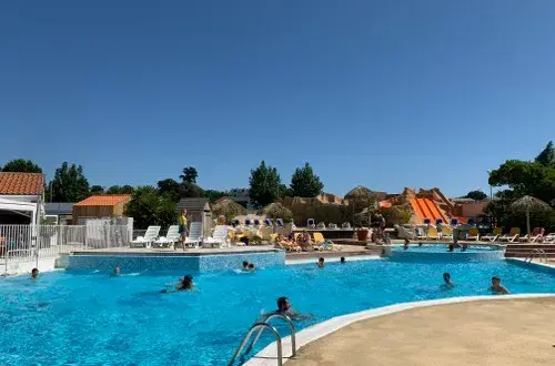 Camping Les Écureuils  Chadotel