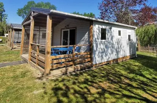 Camping Les Chalands Fleuris