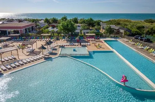 Camping Beach Garden