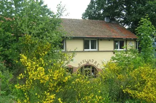Casa Boslimpré camping group accommodation atelier