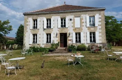 Château Guiton camping et gîtes naturistes