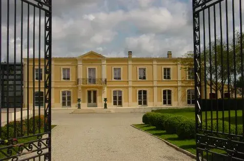 château bertinerie aire de camping car