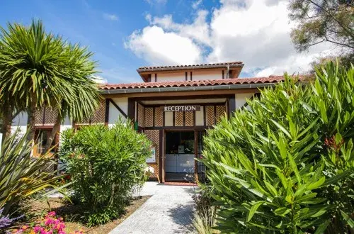 Camping Au Lac de Biscarrosse  Ciela Village  Parentis en Born