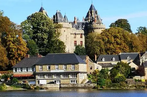 Camping Le Vieux Châtel