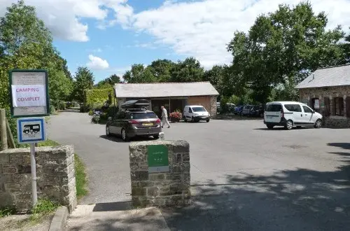 Camping Municipal*** de Vitré ouvert du 1er Mars au 15 Décembre ( PAS DE MOBIL HOME)