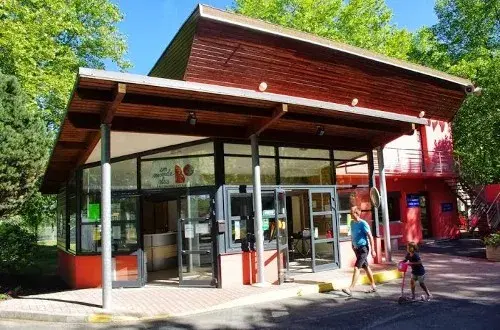 Camping car Parc Beaujolais