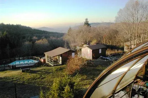 Camping auberge base VTT des myrtilles base entrainement des mont de la montagne bourbonnaise