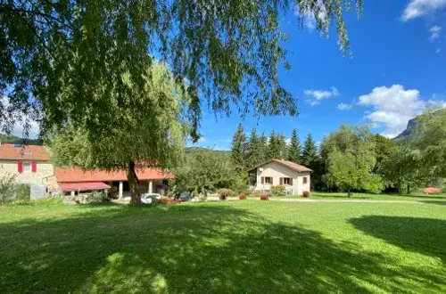 Aire naturelle de camping 