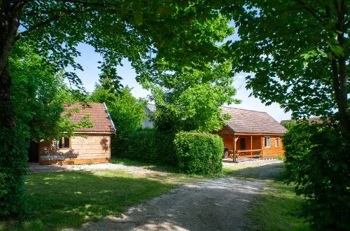 Camping La Prairie  prox. Clairvauxleslacs