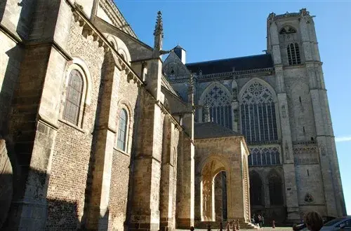 Camping Neuville  Camping Le Vieux Moulin