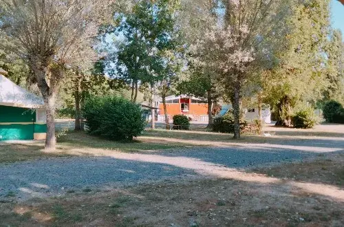 Camping Municipal du Val de Sarthe***