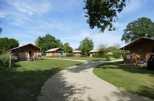 Glamping Saintesuzanne  Camping en Mayenne