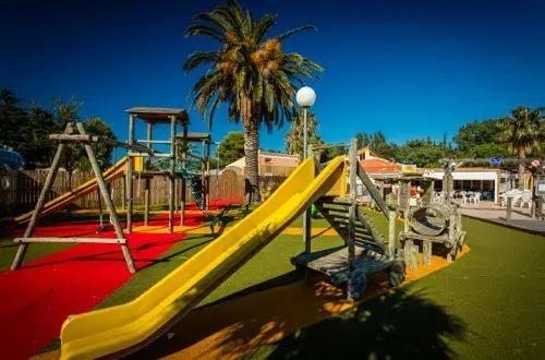 Camping Les Jardins Catalans  Chadotel