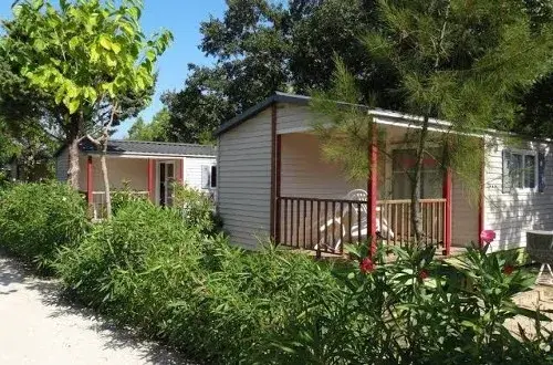 Camping La Pinède Enchantée