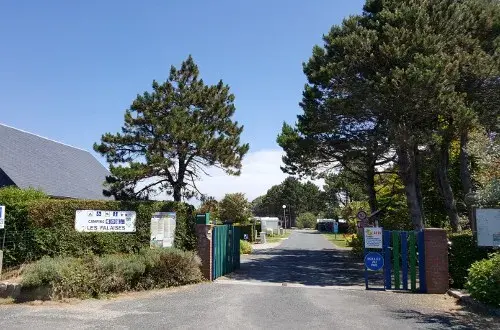 Camping Huttopia les Falaises