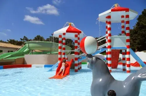 Camping APV Au Val de Loire en Ré  Ile de Ré  4 étoiles