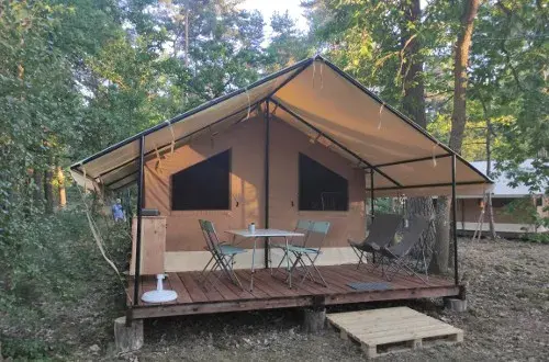 Camping Les Pins  Onlycamp