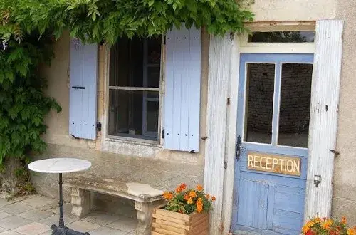 Camping & Gites La Forêt De Tessé