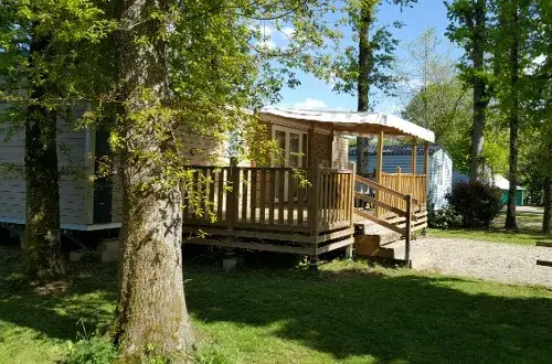 Camping Les Chalets sur la Dordogne