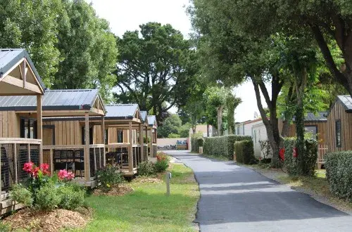 Camping Capfun La Loubine  Quartier Sauveterre