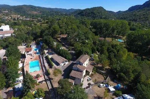 Flower Camping Les Fauvettes  Camping Camping Gard