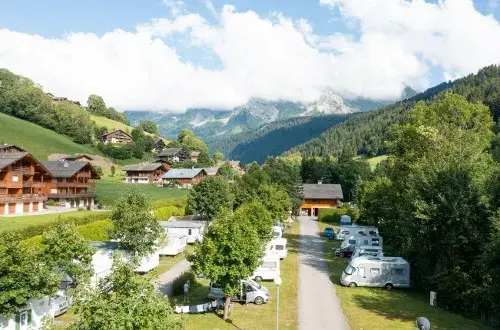 Camping caravaneige Le Clos du Pin  CAMPASUN