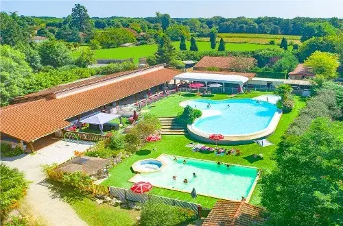 Camping lacs de courtes