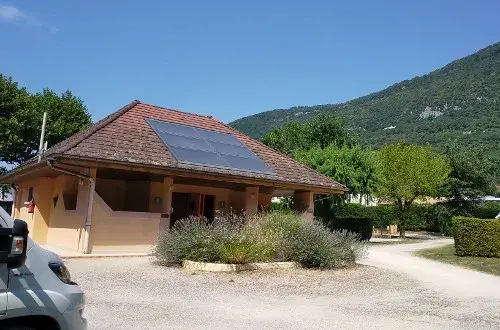 Camping Les Peupliers du Lac  Onlycamp
