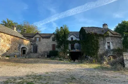 Camping Lozère  La Combe du Méjean  Camping à la ferme